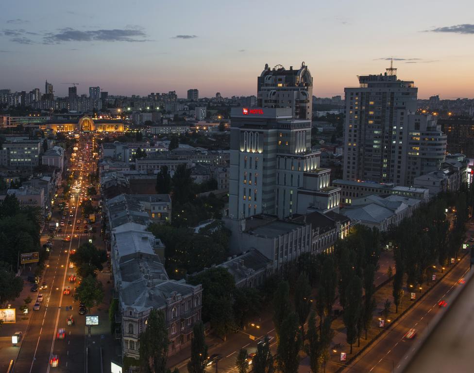 Ibis Kyiv City Center Exterior foto