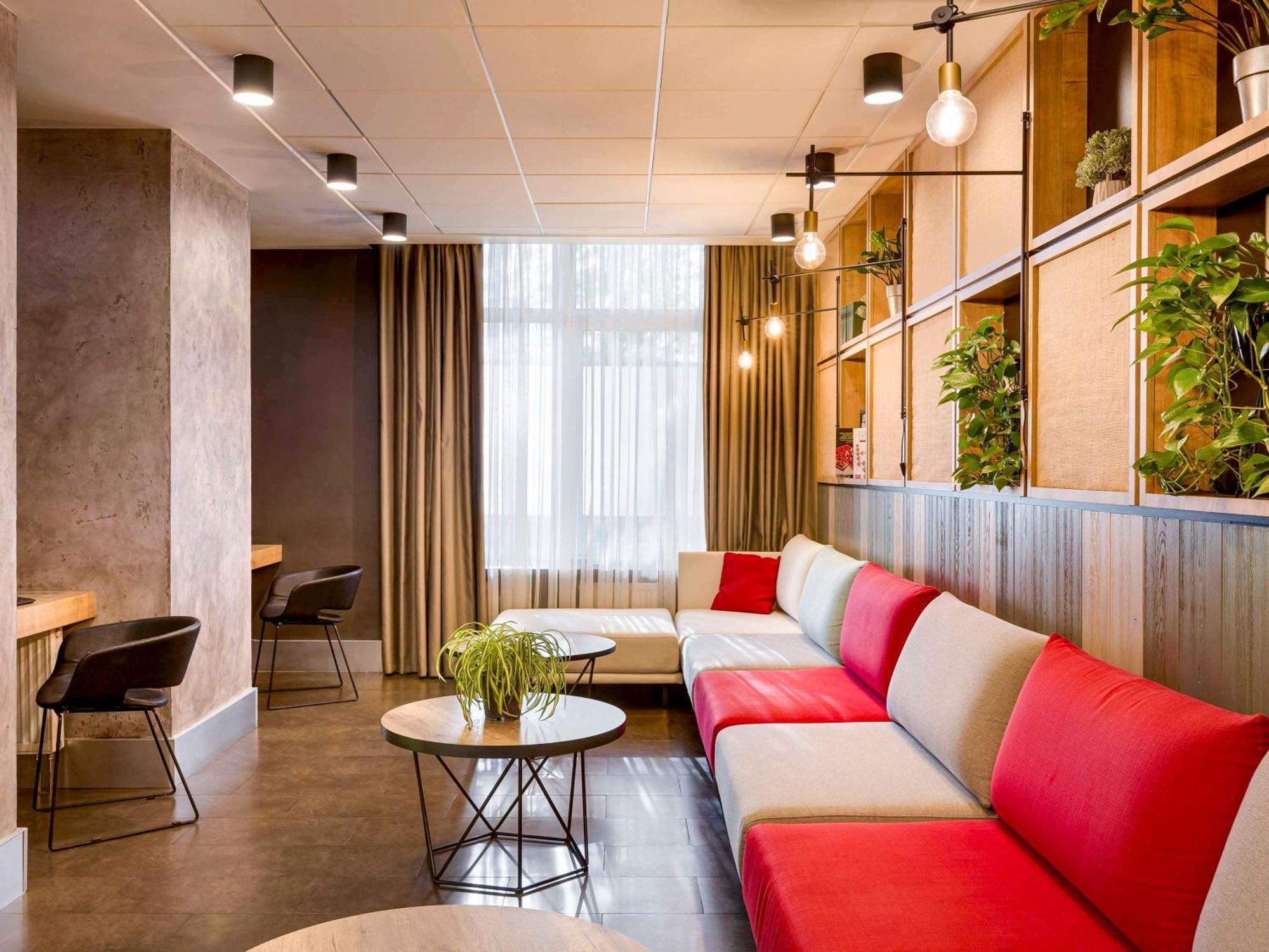 Ibis Kyiv City Center Exterior foto