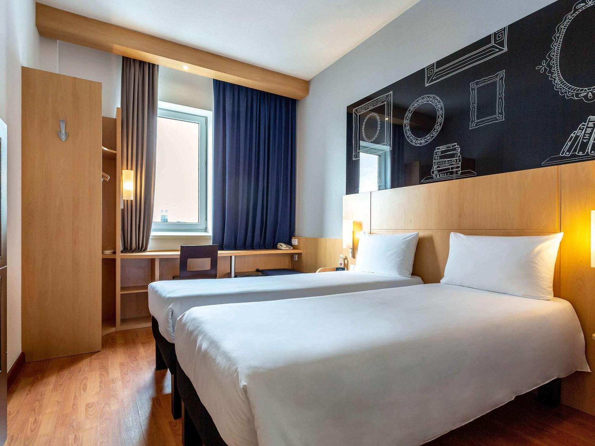 Ibis Kyiv City Center Exterior foto